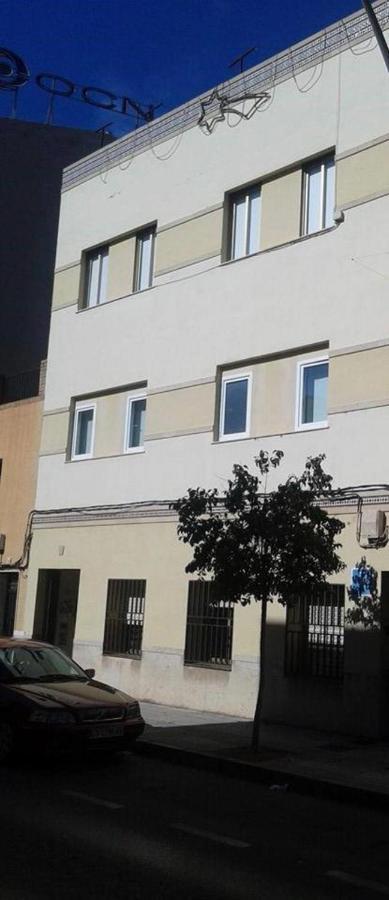 Hello Villarreal Suites Vila-real Екстериор снимка