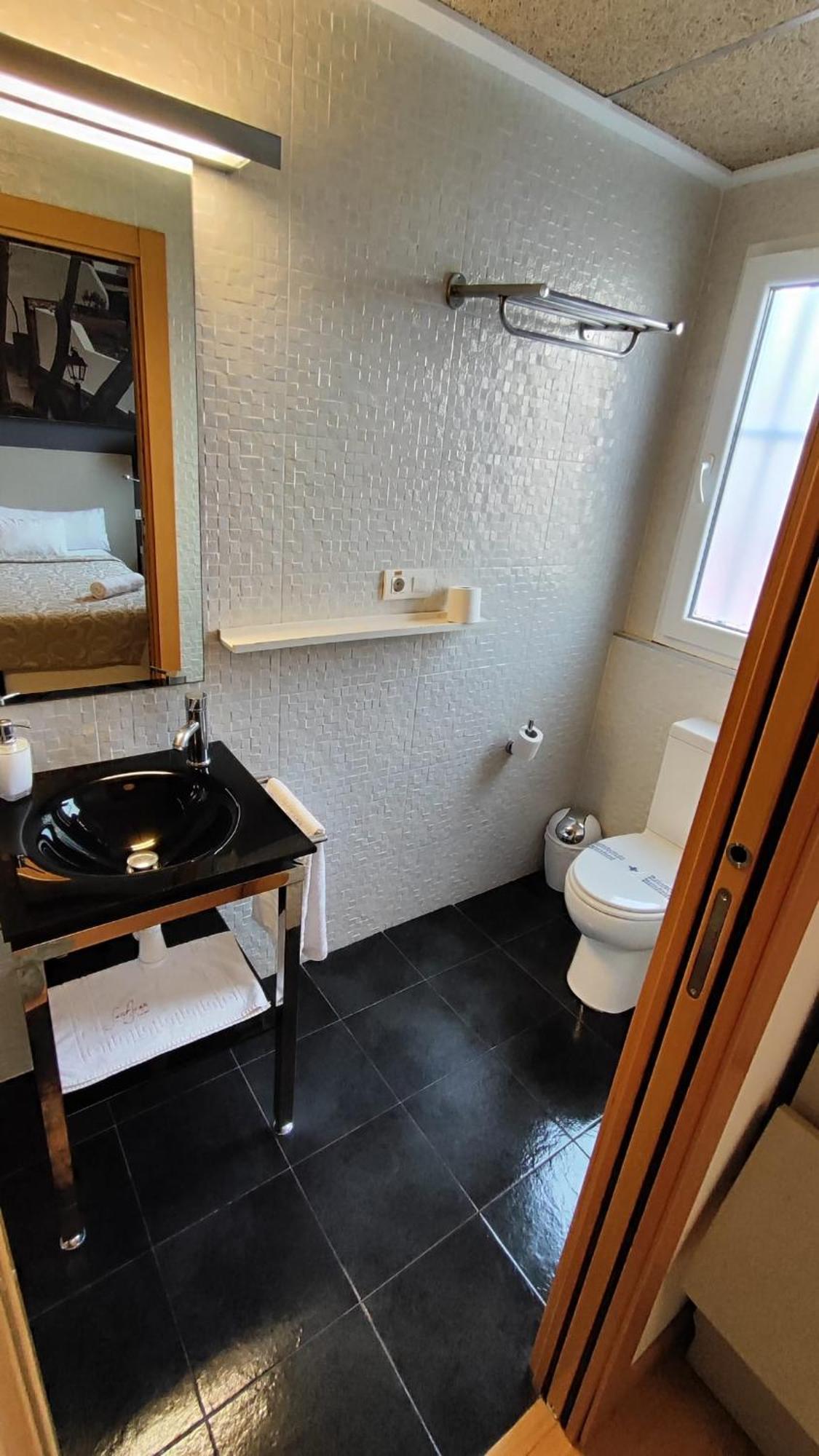 Hello Villarreal Suites Vila-real Екстериор снимка